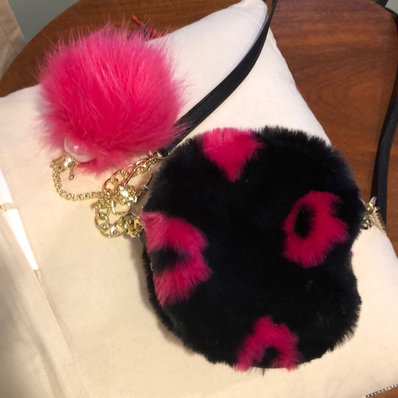 NWOT Betsy Johnson Pom Pom troll canteen crossbody - Picture 2 of 8